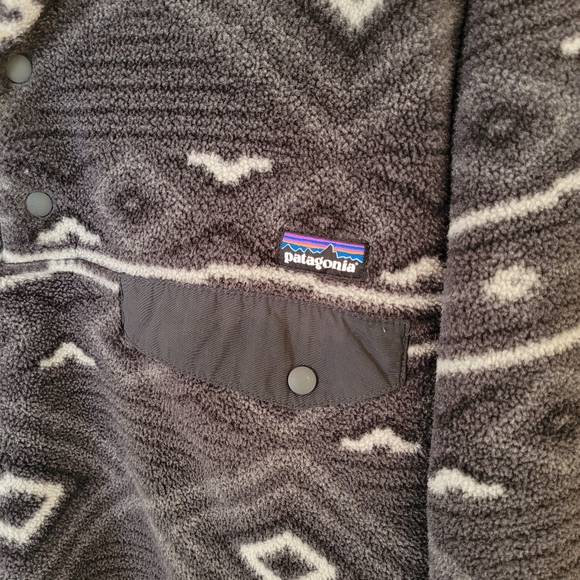 RARE Patagonia Synchilla Gray Aztec Fleece Snap Puilover Sweater Size Small - Picture 3 of 7